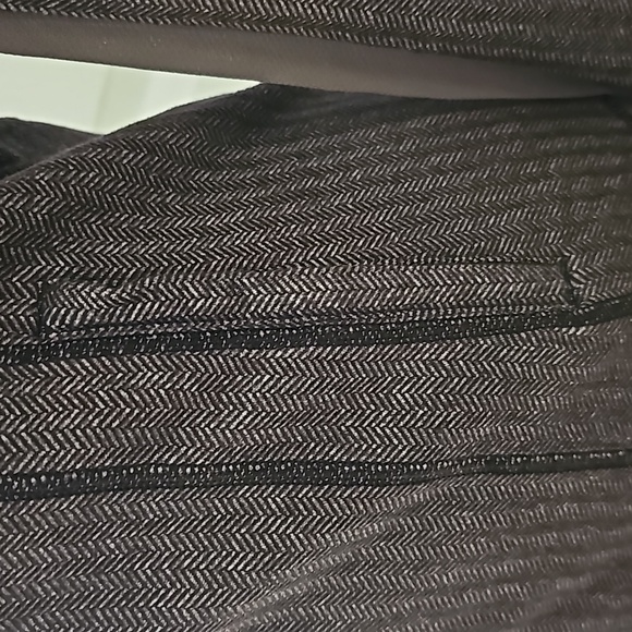 380. Lululemon Daily Practice Jacket - Picture 4 of 12